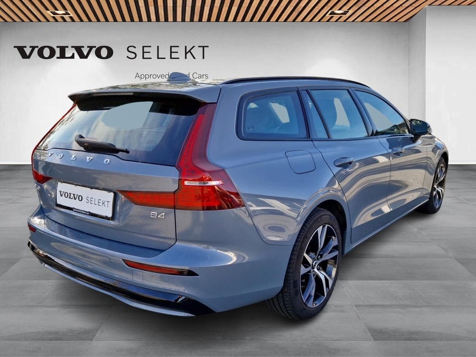 Volvo V60 2,0 B4 197 Plus Dark aut. 5d