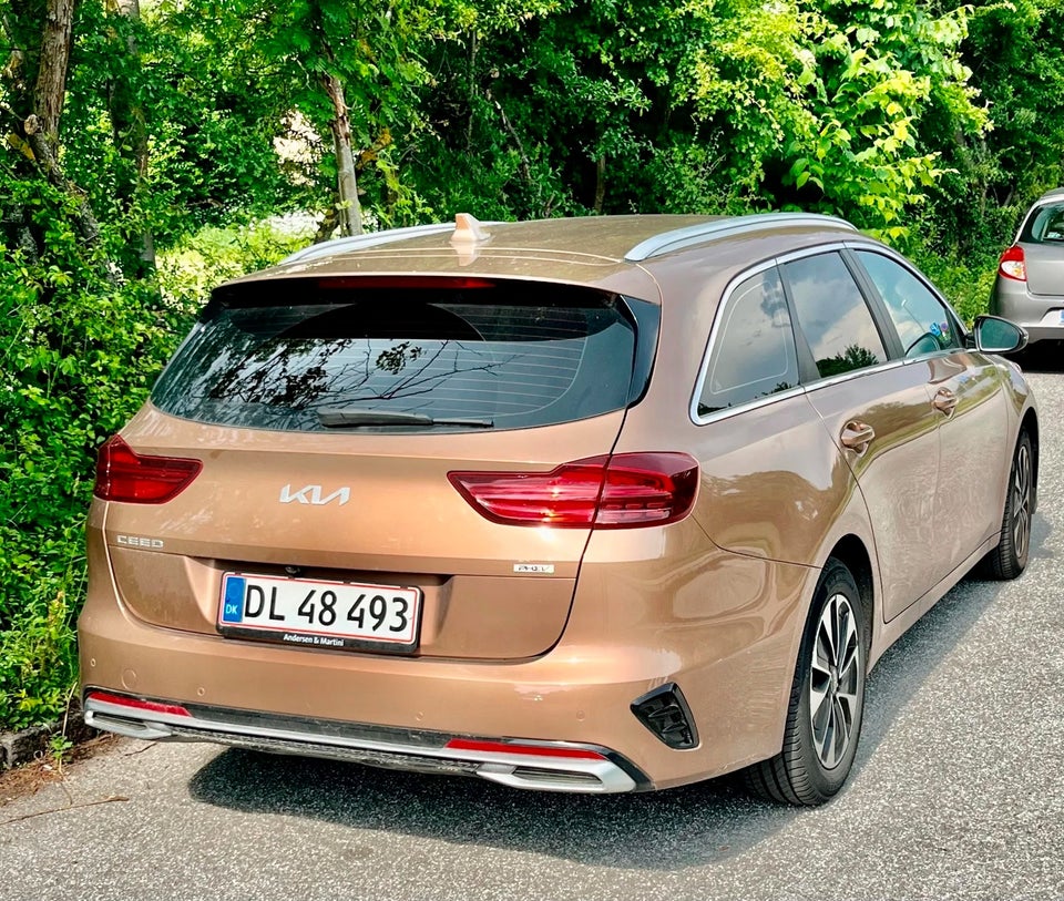 Kia Ceed 1,6 PHEV Prestige SW DCT 5d