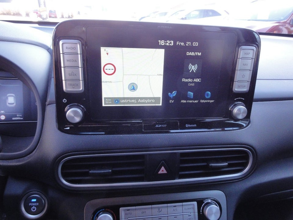 Hyundai Kona 64 EV Premium 5d