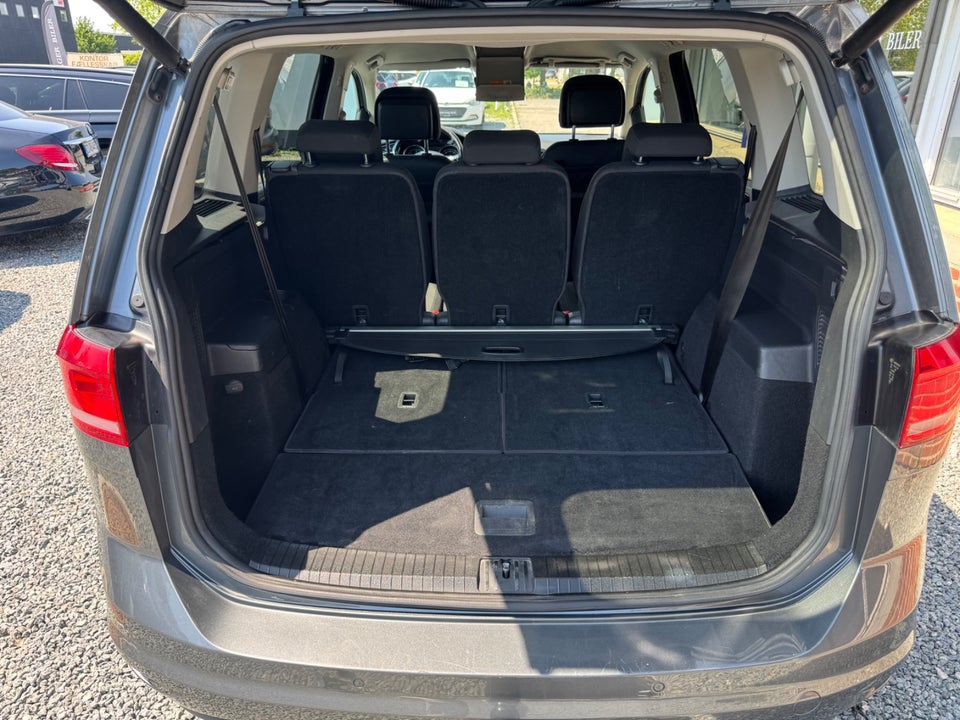 VW Touran 2,0 TDi 150 Highline DSG 7prs 5d
