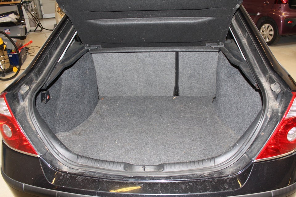 Ford Mondeo 1,8 Ambiente 110 5d