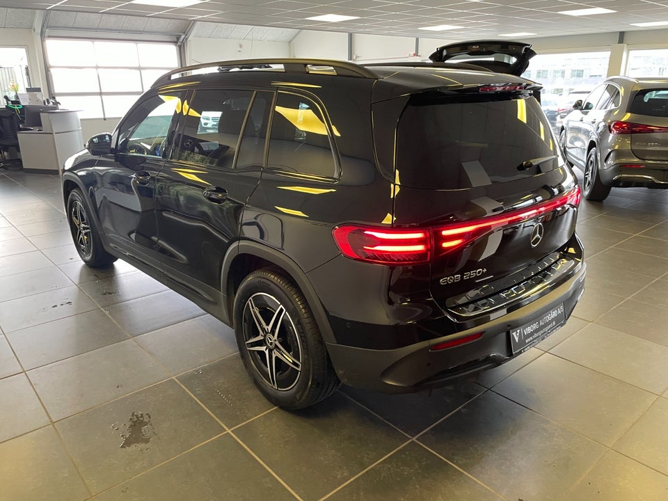 Mercedes EQB250+ AMG Advance 5d