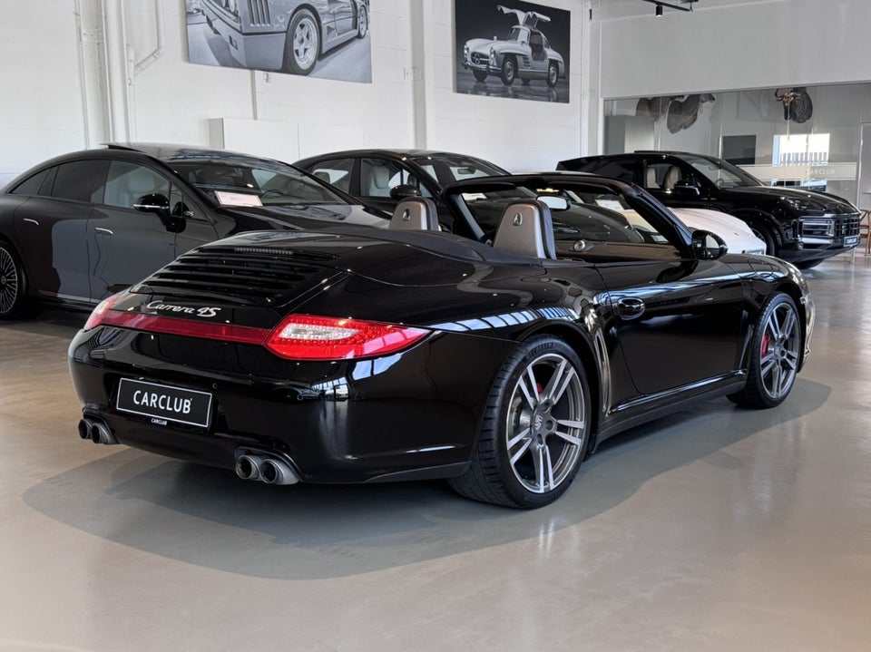 Porsche 911 Carrera 4S 3,8 Cabriolet PDK 2d