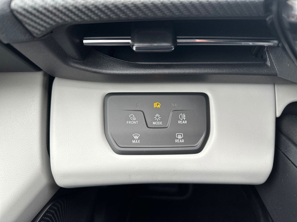 Ford Capri 82 Premium Extended Range 5d