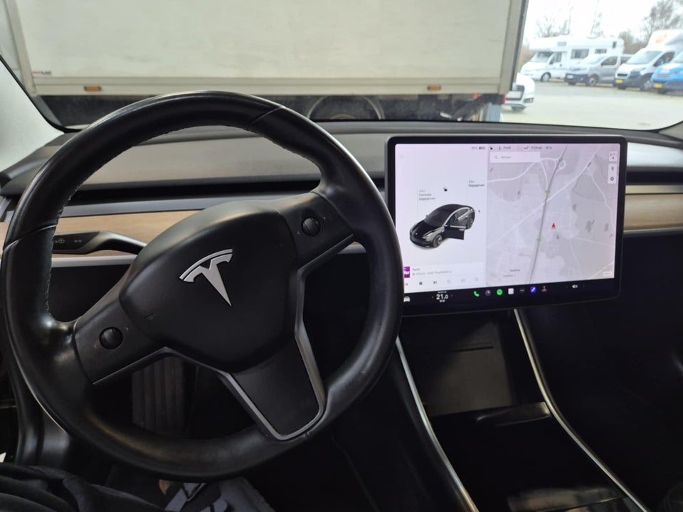 Tesla Model 3 Long Range AWD 4d