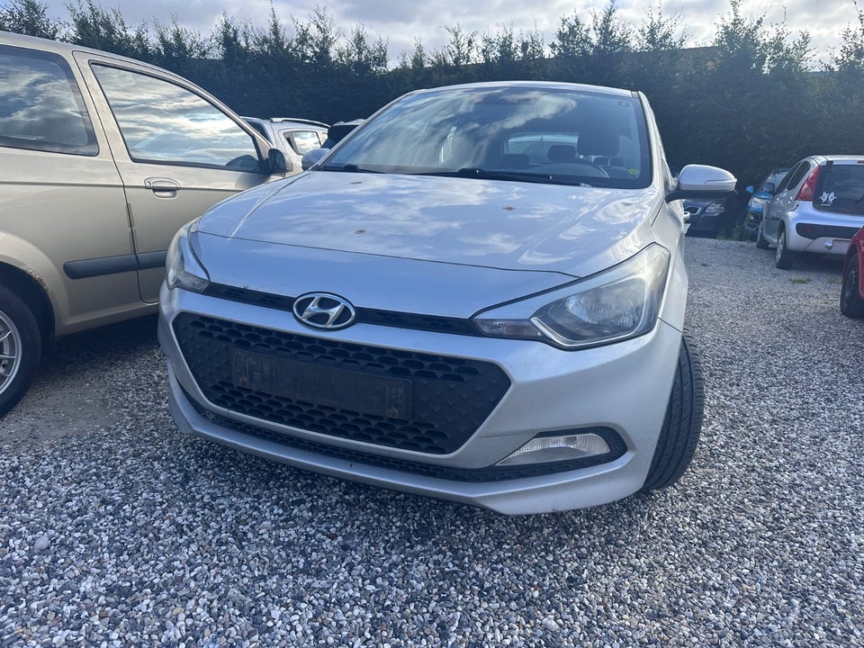 Hyundai i20 1,1 CRDi 75 Life 5d