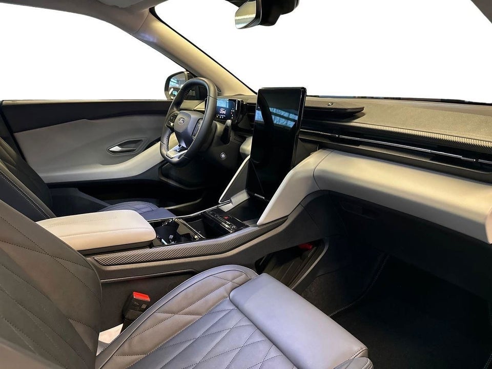 Ford Explorer 82 Premium Extended Range 5d