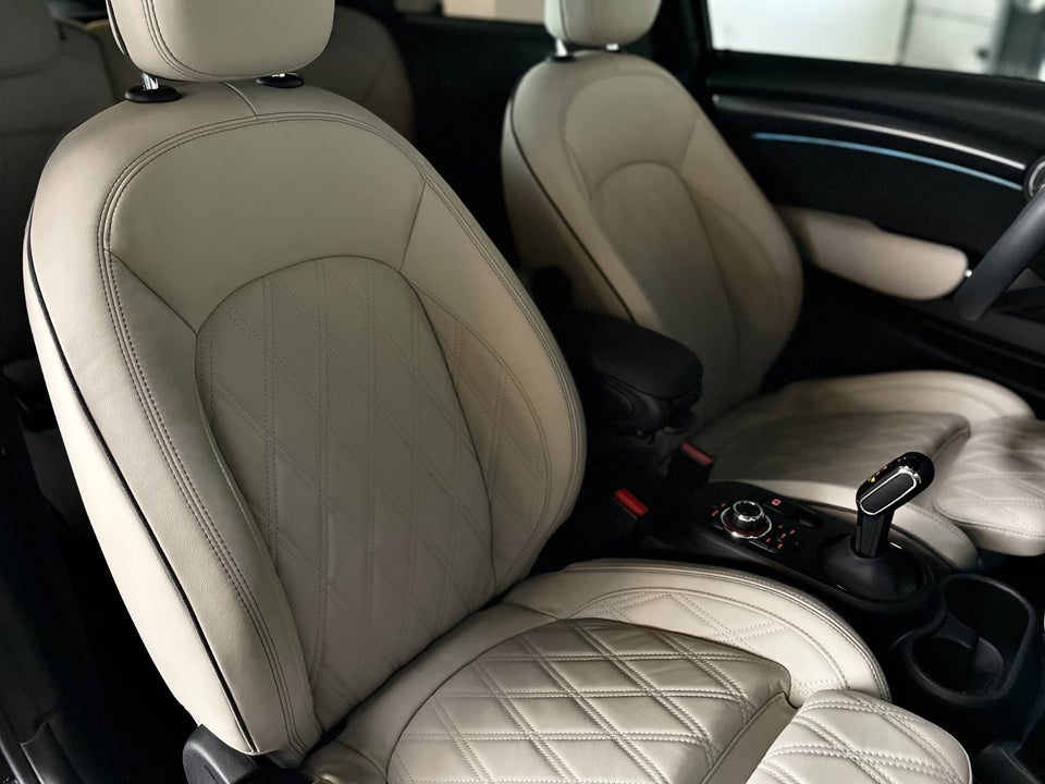 MINI Cooper SE Maximise 3d