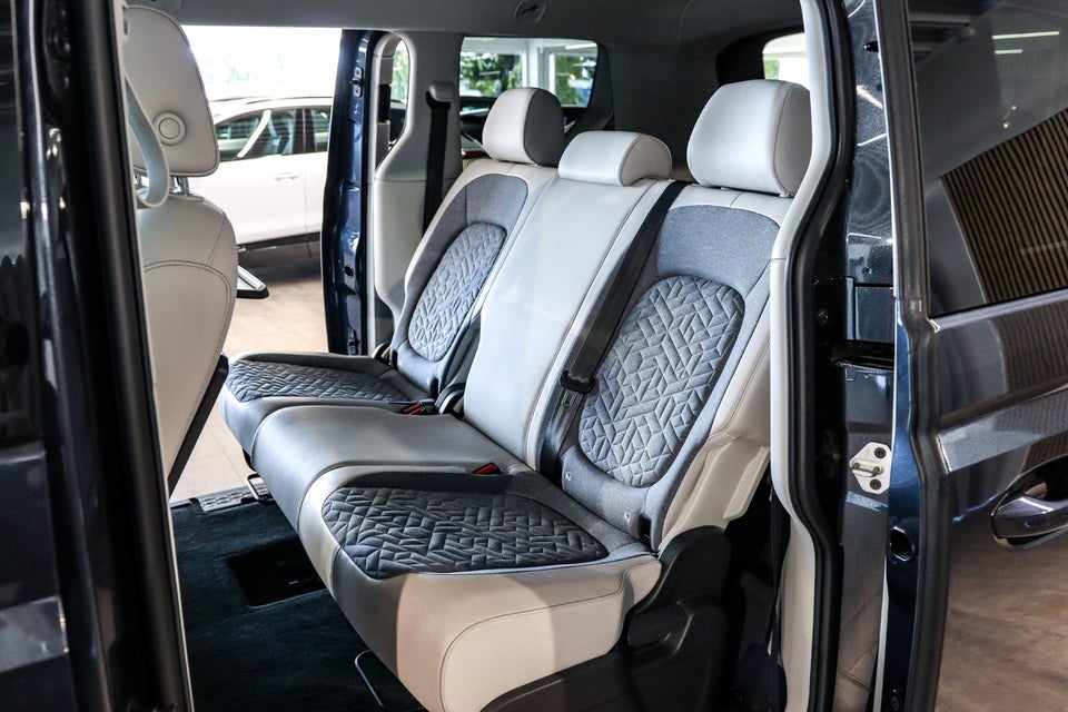 VW ID.Buzz 77 Style 75 Years Edition SWB 5d