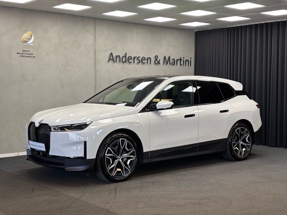 BMW iX xDrive40 5d