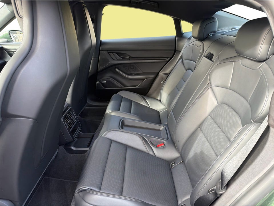 Porsche Taycan 4S Performance+ 4d