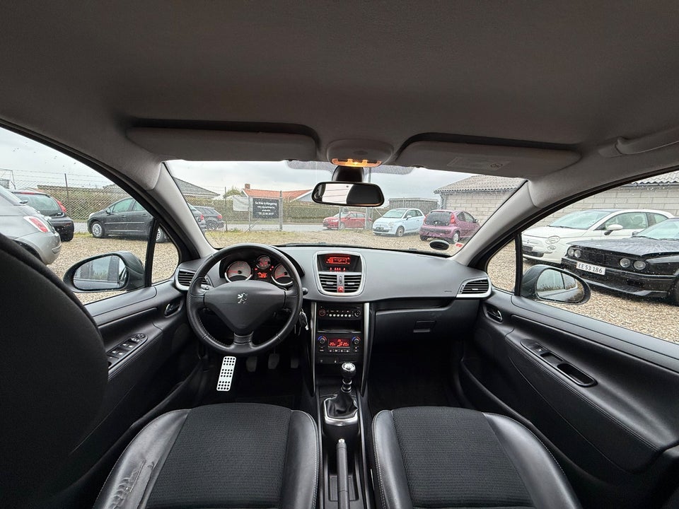 Peugeot 207 1,6 THP 156 Allure 5d