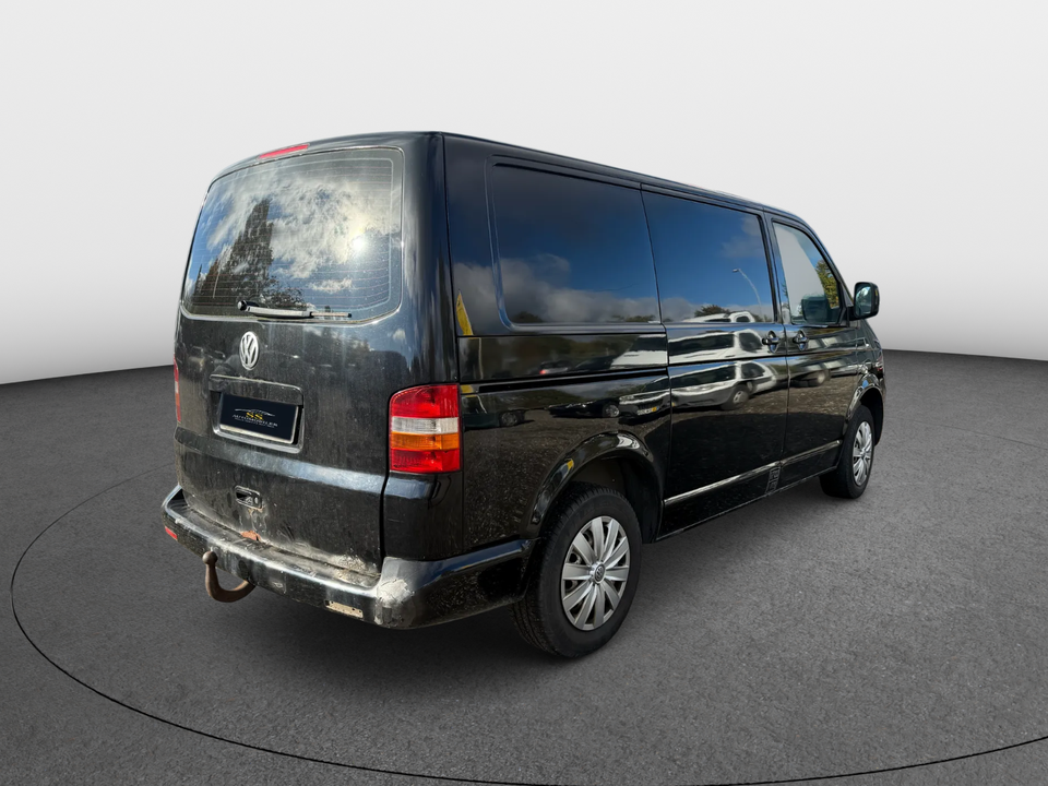 VW Transporter 2,5 TDi 130 kort 5d