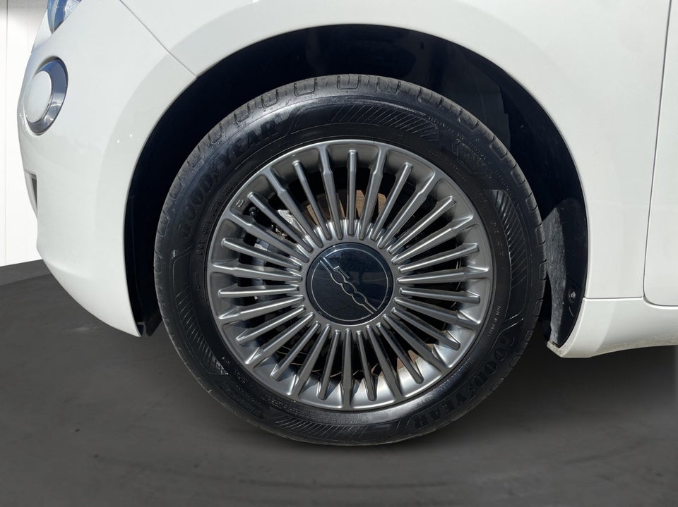 Fiat 500e 42 Icon 3d