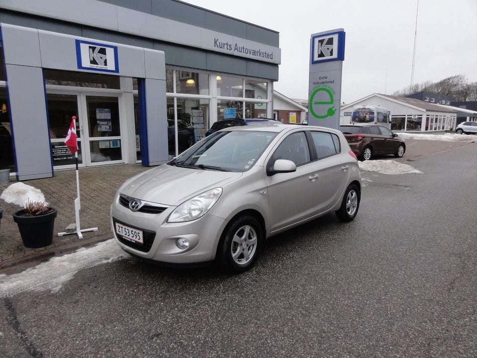 Hyundai i20 1,25 Comfort 5d