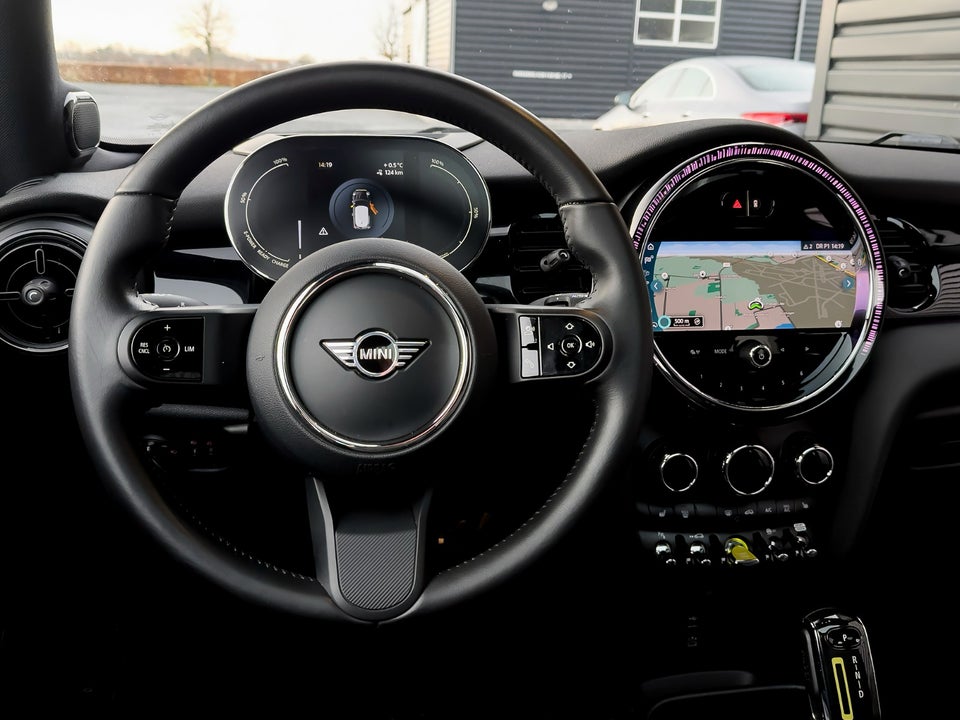 MINI Cooper SE Classic Trim 3d