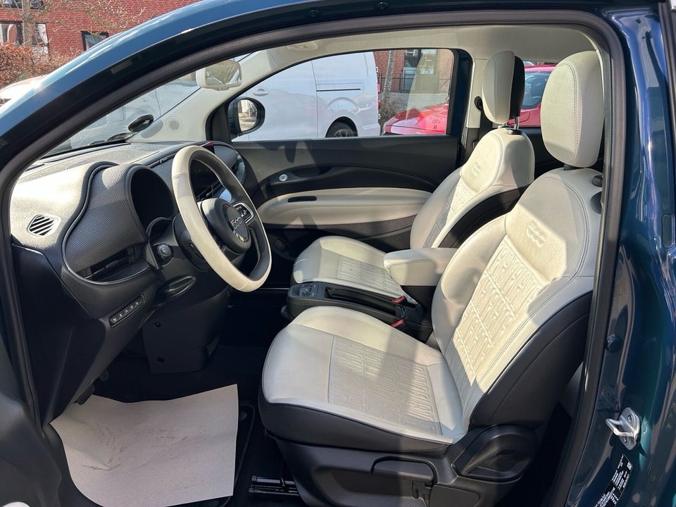 Fiat 500e 42 la Prima Sky 3d