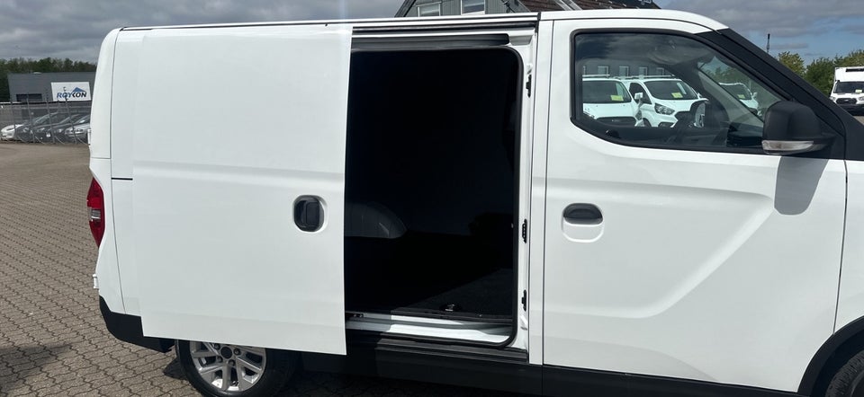 Maxus e-Deliver 3 50 Cargo Van SWB