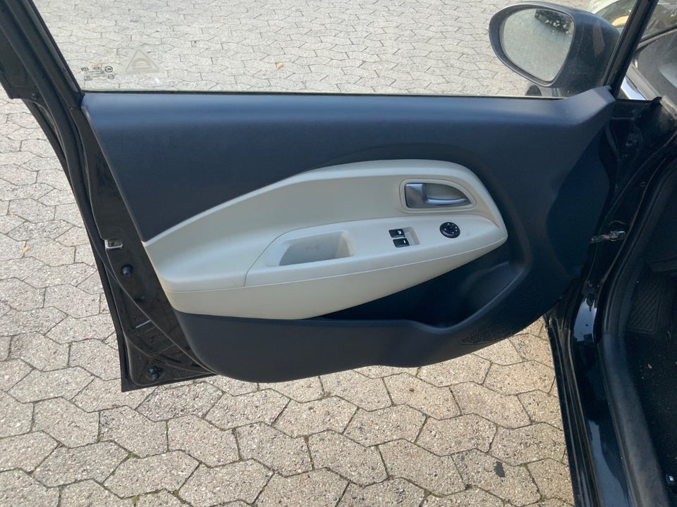 Kia Rio 1,2 CVVT Limited 5d