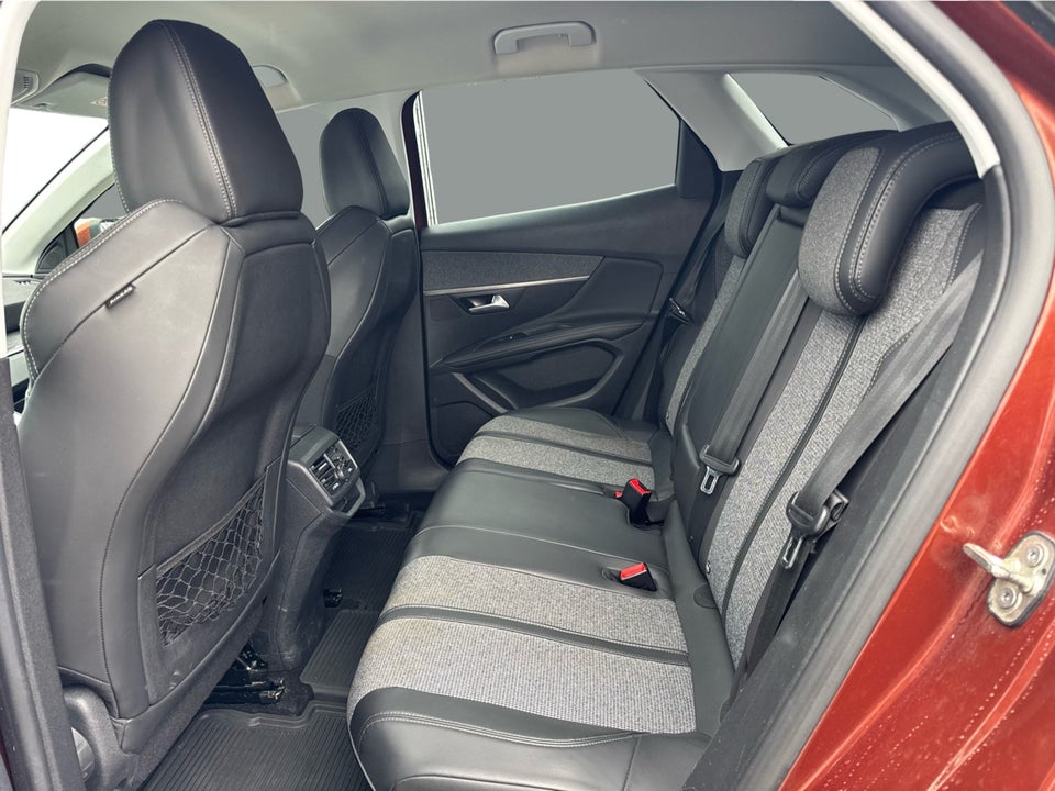 Peugeot 3008 1,5 BlueHDi 130 Allure EAT8 5d
