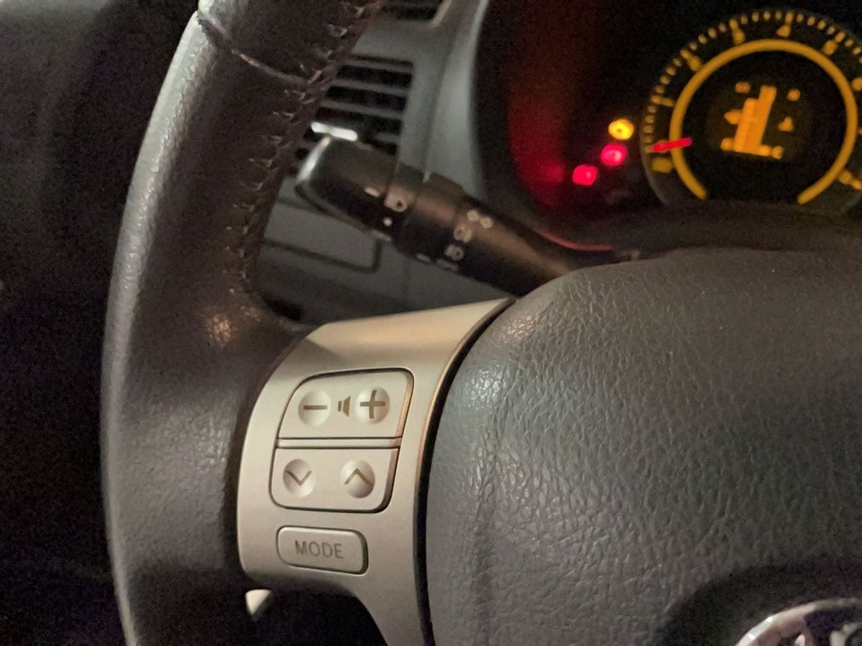 Toyota Auris 1,6 Luna+ 5d