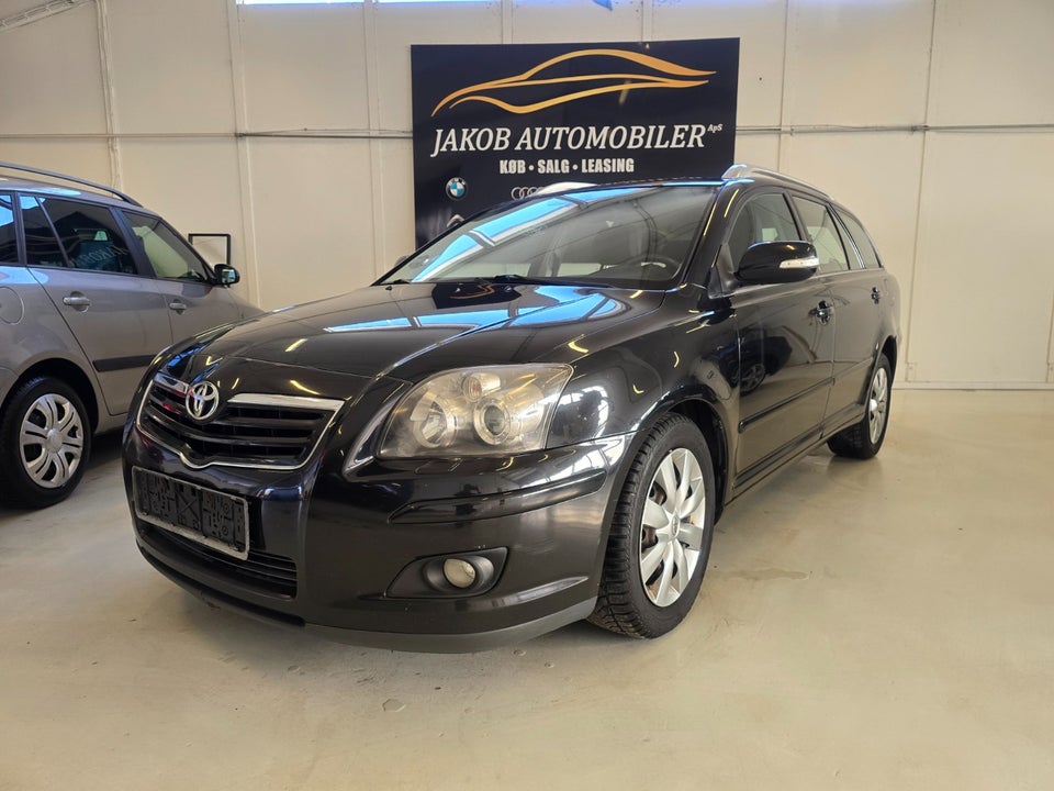 Toyota Avensis 1,8 VVT-i Elegance stc. 5d