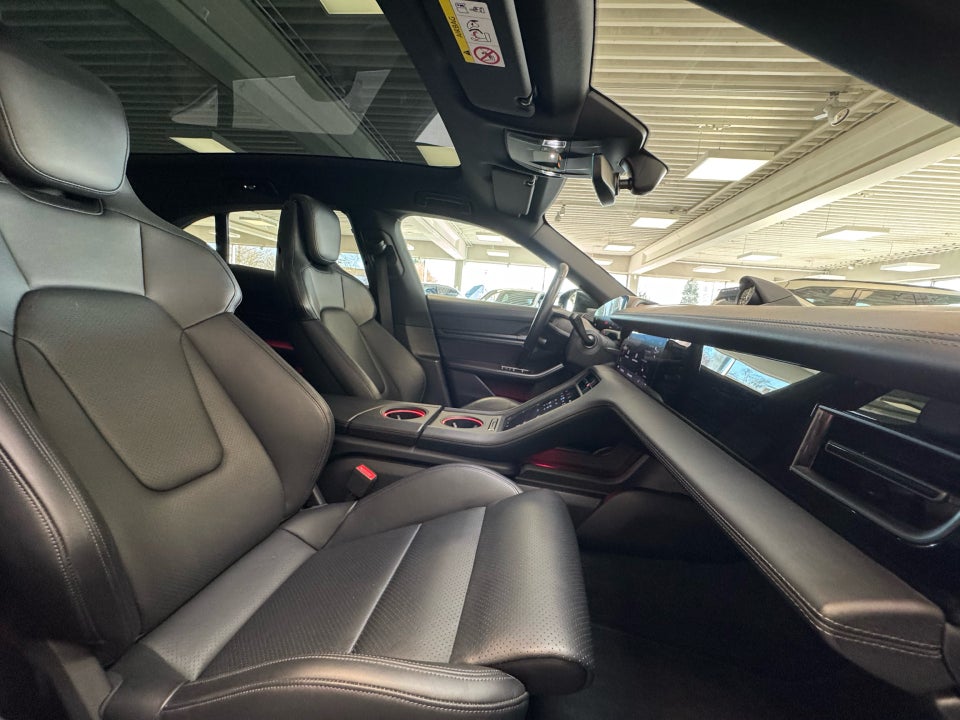 Porsche Taycan Performance+ Sport Turismo 5d