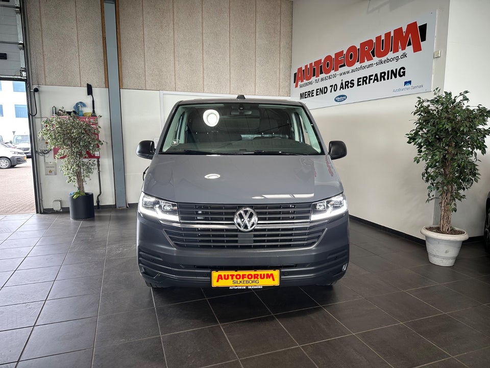 VW Transporter 2,0 TDi 150 Kassevogn DSG kort