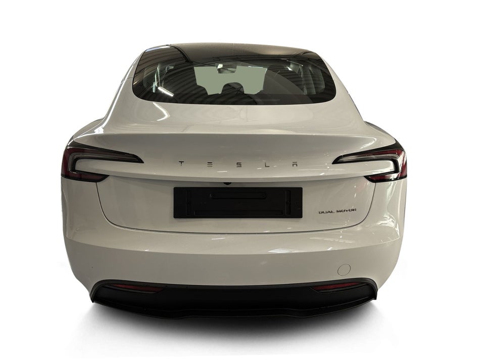 Tesla Model 3 Long Range AWD 4d