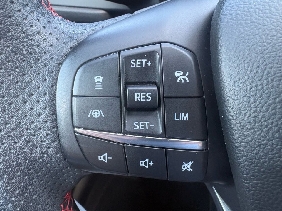 Ford Kuga 2,5 PHEV ST-Line X CVT 5d