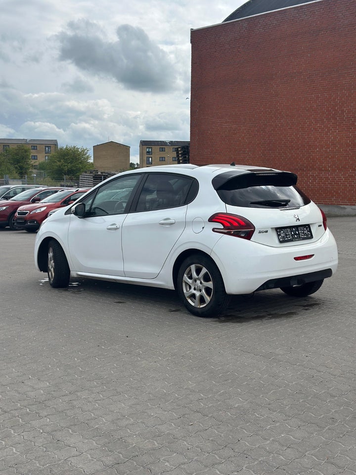 Peugeot 208 1,6 BlueHDi 100 Active 5d