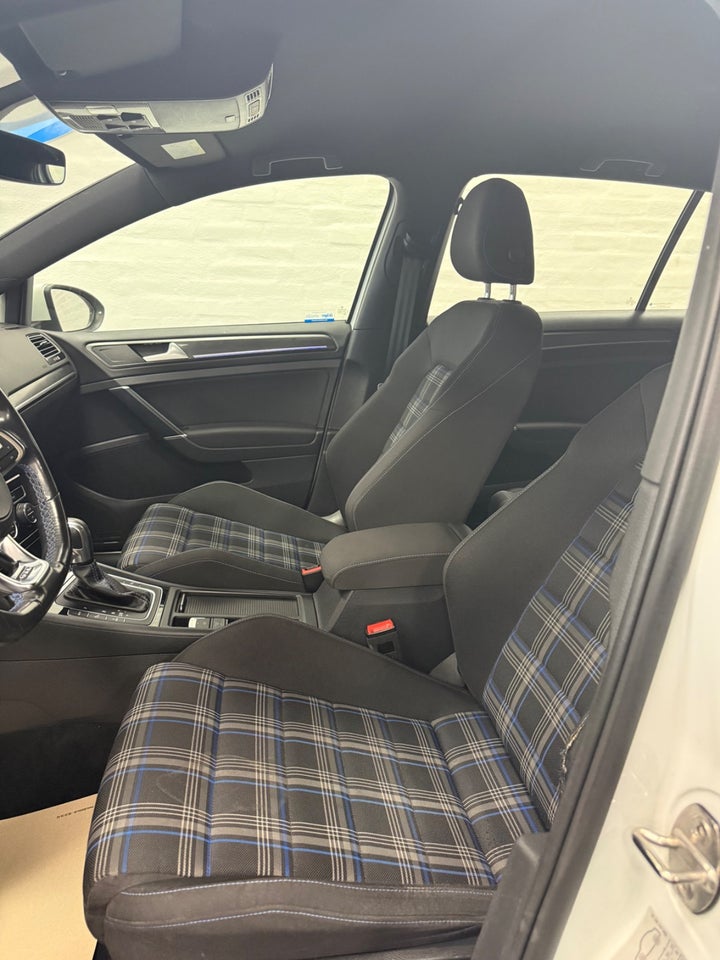 VW Golf VII 1,4 GTE DSG 5d