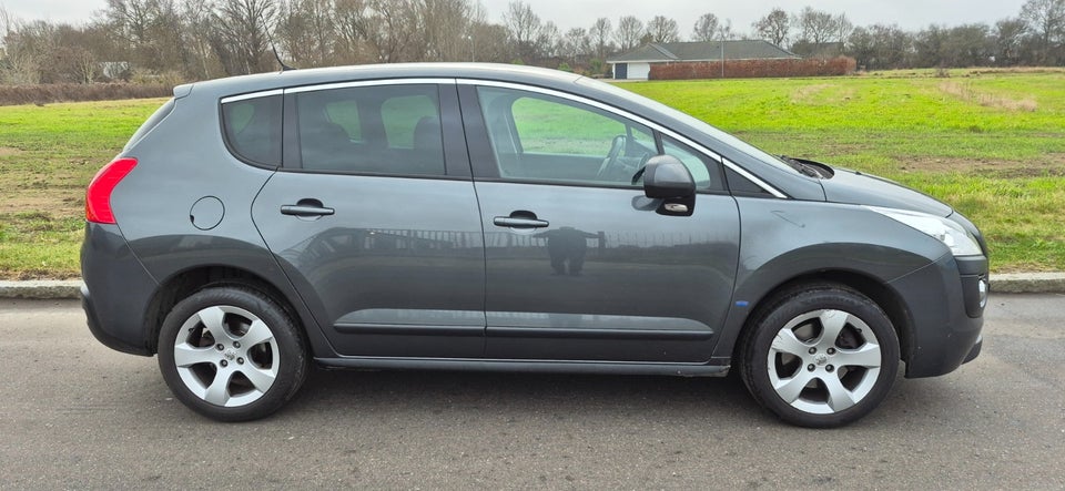 Peugeot 3008 2,0 HDi 150 Premium+ 5d