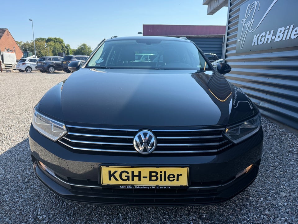 VW Passat 1,6 TDi 120 Comfortline Variant DSG Van 5d