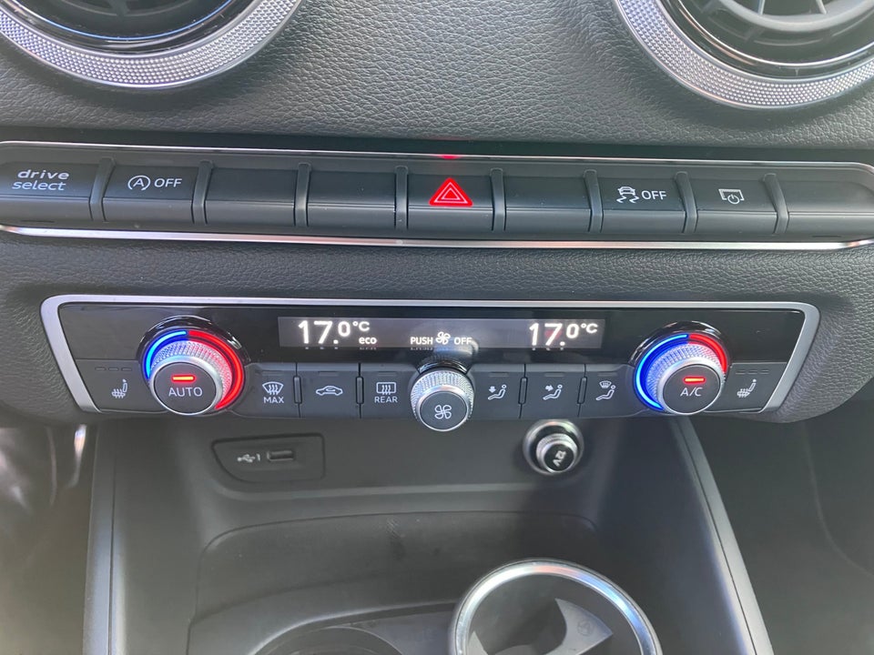 Audi A3 40 TFSi Sport Limited Sportback quattro S-tr. 5d