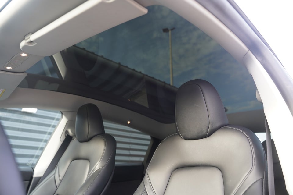 Tesla Model Y Performance AWD 5d