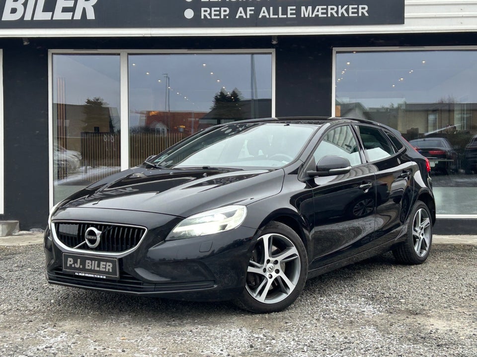 Volvo V40 2,0 D2 120 Momentum aut. 5d