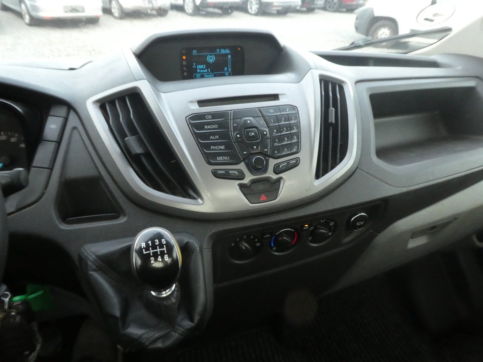 Ford Transit 350 L2 Chassis 2,2 TDCi 125 Ambiente H1 FWD 2d