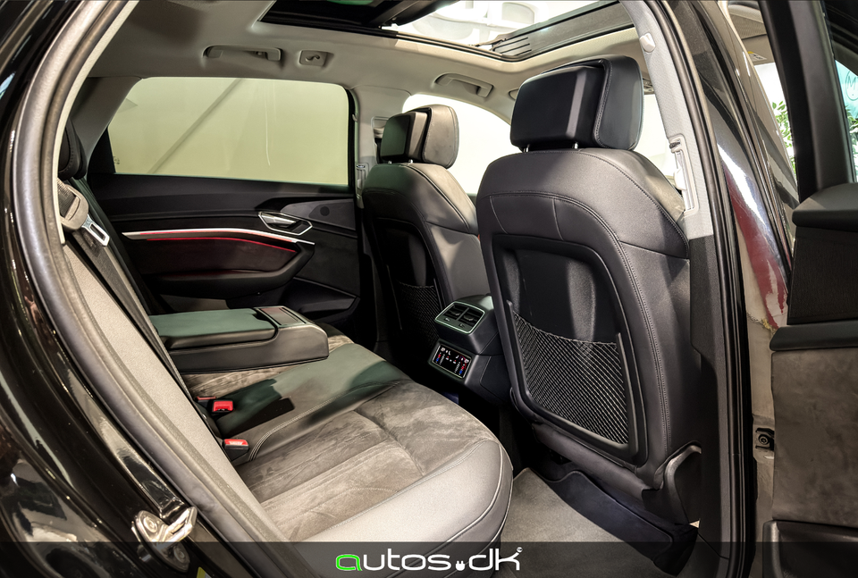 Audi e-tron 55 quattro 5d