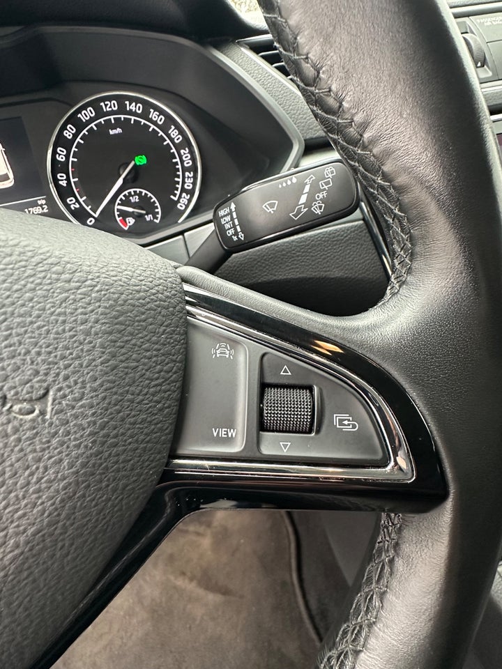 Skoda Superb 1,5 TSi 150 Ambition Combi DSG 5d