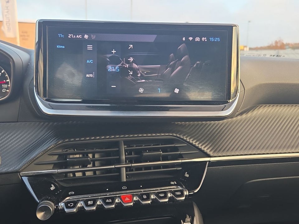 Peugeot 2008 1,2 PureTech 100 Black Limited 5d