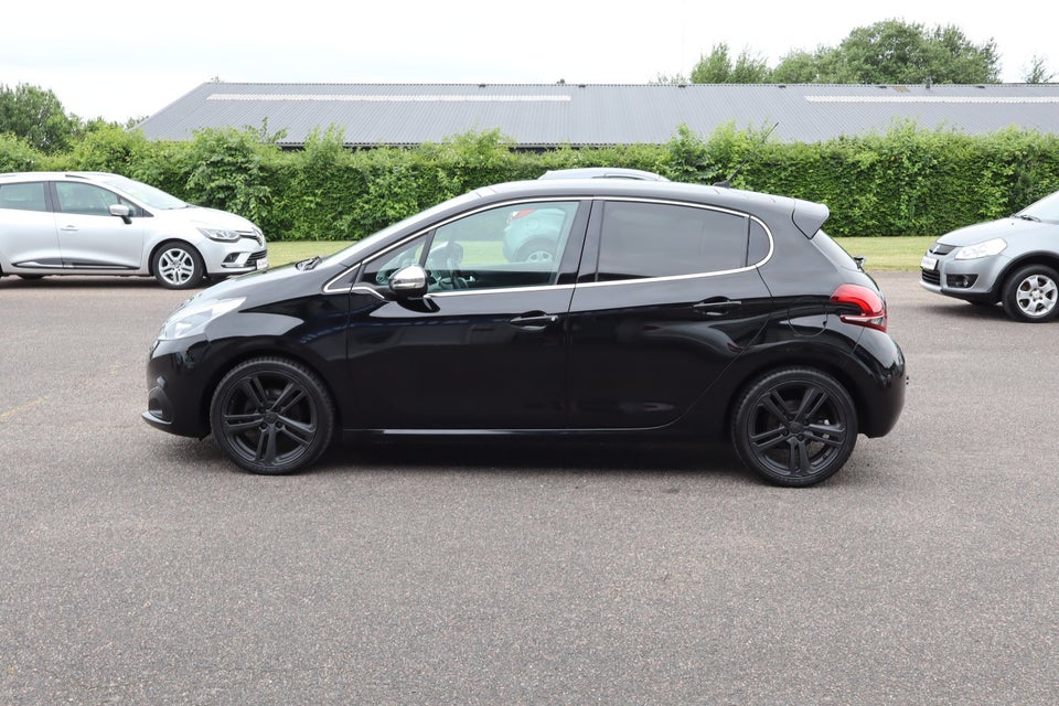 Peugeot 208 1,5 BlueHDi 100 Allure Sky 5d