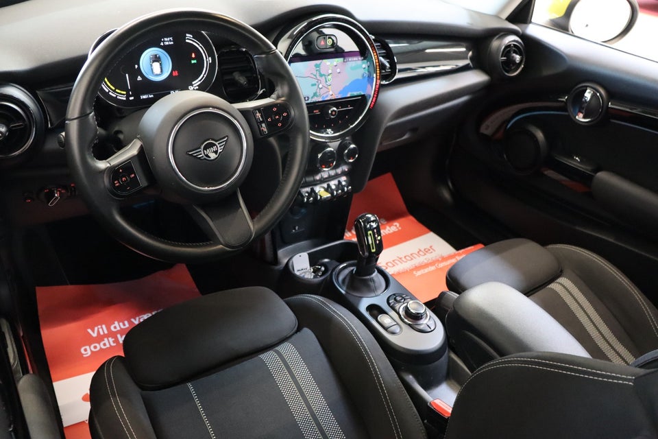 MINI Cooper SE Classic Trim 3d