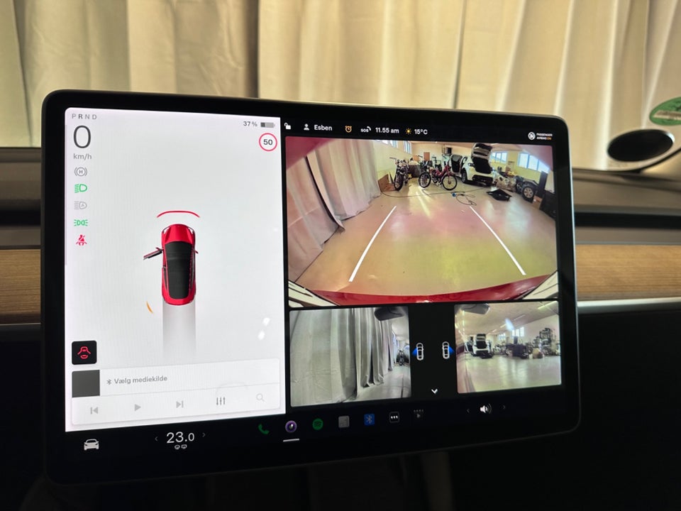 Tesla Model 3 Standard Range+ RWD 4d
