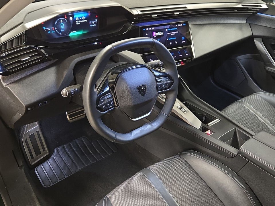 Peugeot 308 1,6 Hybrid First Selection EAT8 5d