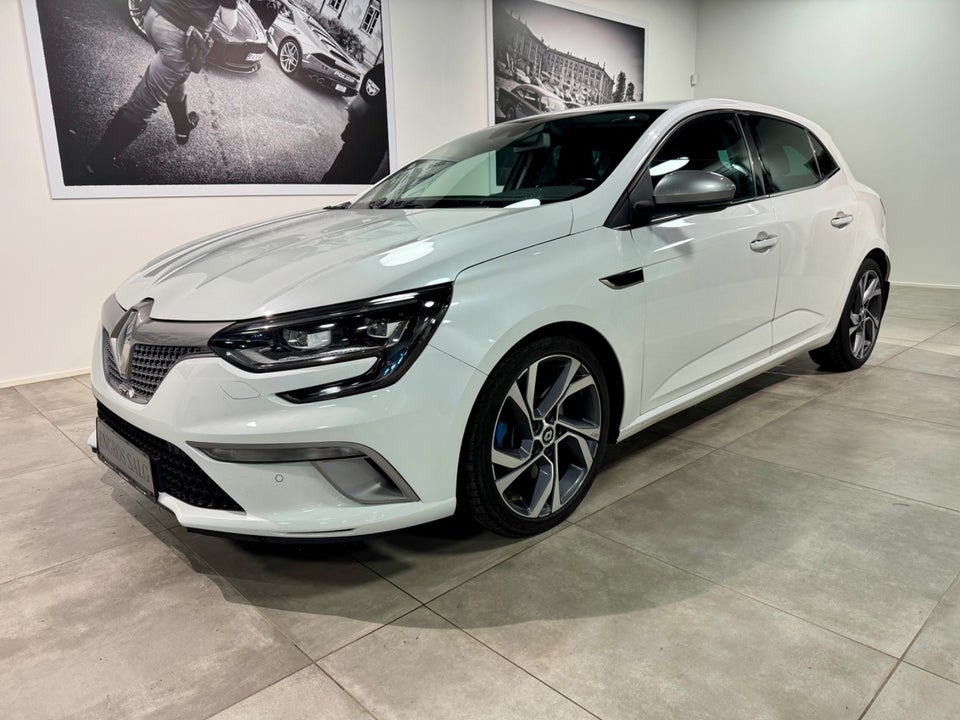 Renault Megane IV 1,6 TCe 205 GT EDC 5d