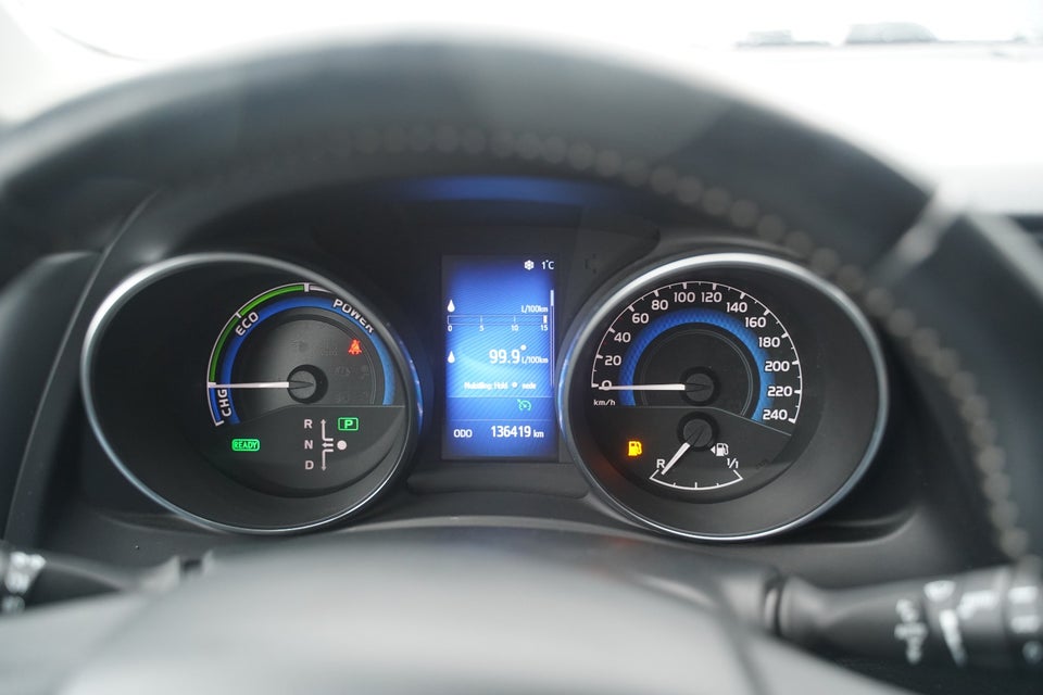 Toyota Auris 1,8 Hybrid H2 Style Touring Sports CVT 5d