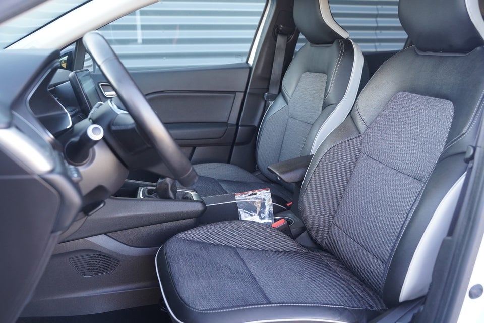 Renault Captur 1,0 TCe 100 Intens 5d