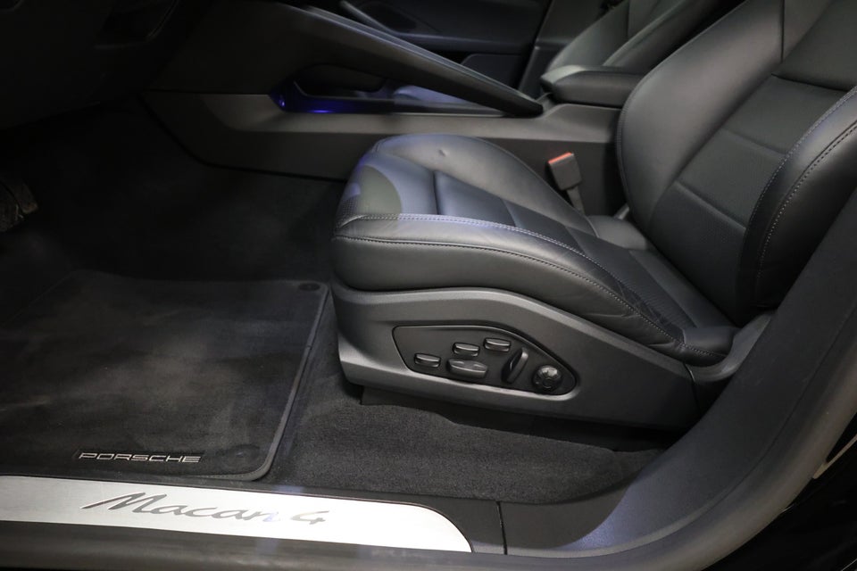 Porsche Macan 4 5d
