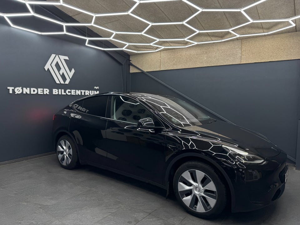 Tesla Model Y RWD 5d